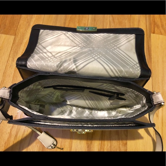 London fog purse 👜 - Picture 2 of 7